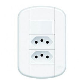 Interruptor Simples Modular de Embutir 16A 250V e 2 Tomadas Modular de Embutir 2P+T 20A 250V Blanc Mais - Fame.